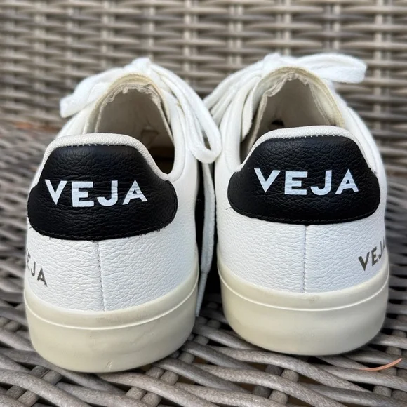 NEW Veja Chrome Free Leather Campo Sneakers-Sz 38/7-Extra White-Black Logo- - Picture 11 of 16